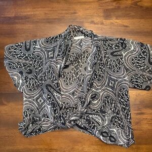 Hinge Black and White Abstract Front Tie Print Blouse